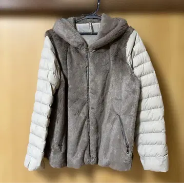 다운 자켓 L 사이즈 모카 x 베이지