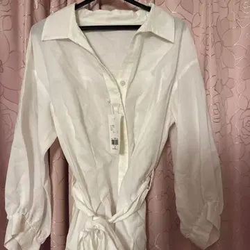 Rename 화이트 긴팔 셔츠 M 사이즈