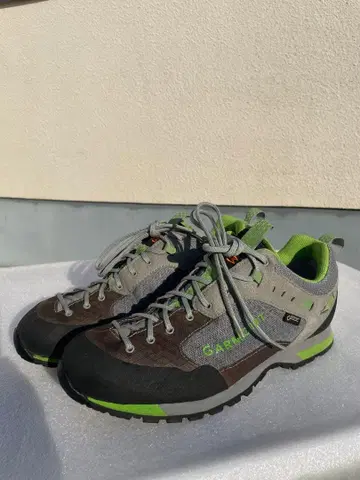 GARMONT 어프로치 슈즈 그레이/그린