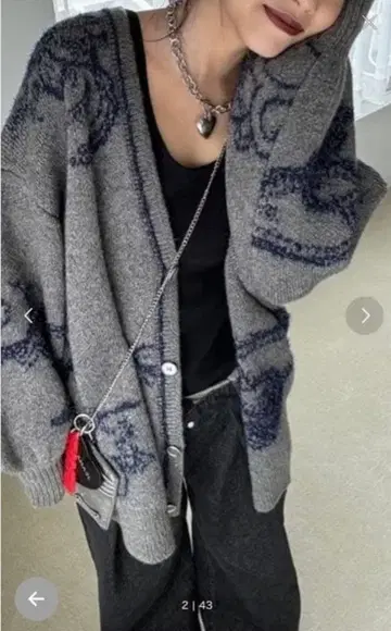 jeanasis 페이즐리 라메 기모 V넥 가디건