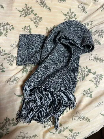 CIVARIZE 니트 머플러