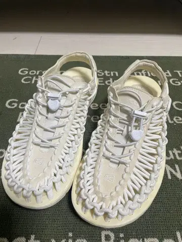 [새상품급] keen 킨 샌들 유니크 UNEEK 26cm