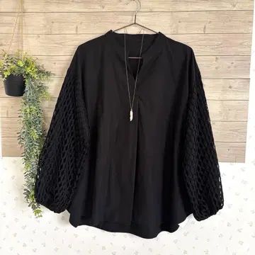 택 포함 새상품! ROSIEE 로지 허니콤 볼륨 슬리브 풀오버