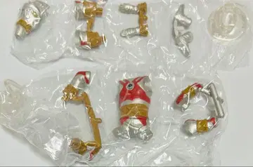 얼티밋 루미너스 울트라맨 18 에이스 로봇