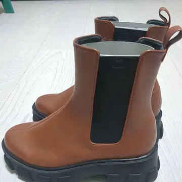 마미안 브라운 사이드 고어 부츠 통굽