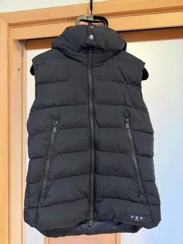 TATRAS 네이비 다운 베스트