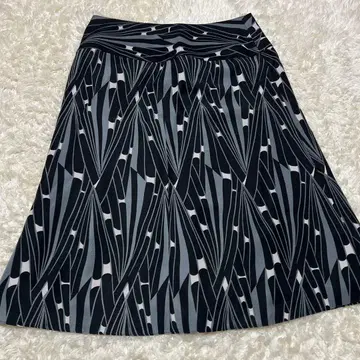 새상품급 아쿠아 스큐텀 Aquascutum 스커트 레나운 일본제 올 패턴