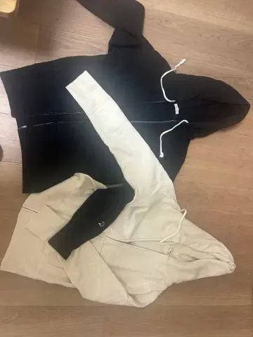 DRESSTERIOR 블랙, 화이트 후드티 2세트