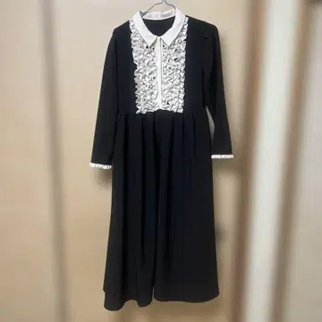 Chesty 블랙 원피스 사이즈 0