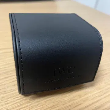 IWC 시계 케이스 블랙
