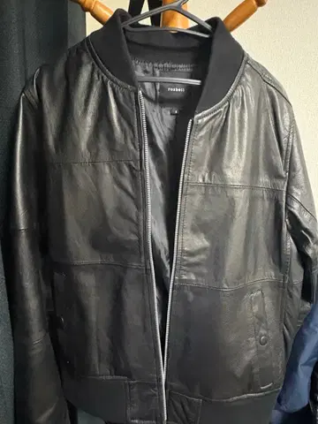 roshell 블랙 가죽 자켓 S 사이즈