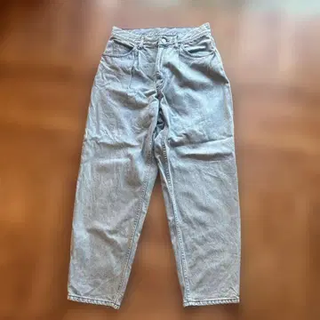 BEAMS 하이웨스트 청바지