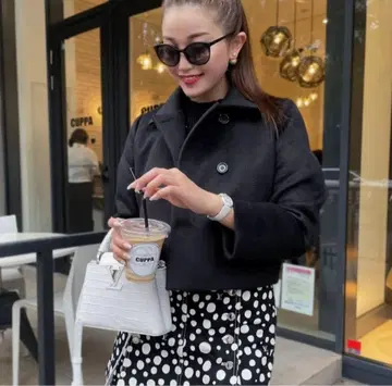 미사용 셰리에 sheller 스프링 숏코트 블랙