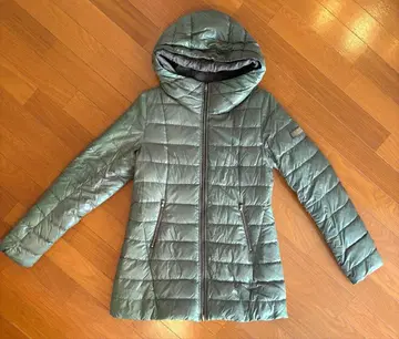 타트라스 다운 코트 리버서블 후드 부착