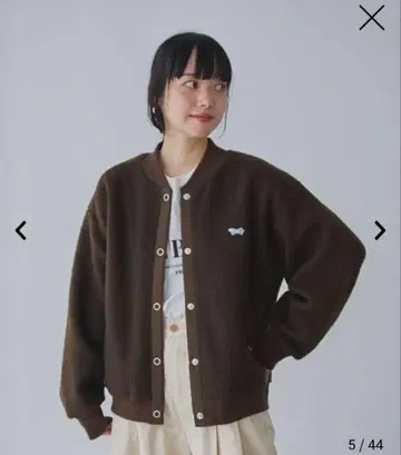 Penneys (페니즈) 별주 크루넥 보아 블루종 다크 브라운