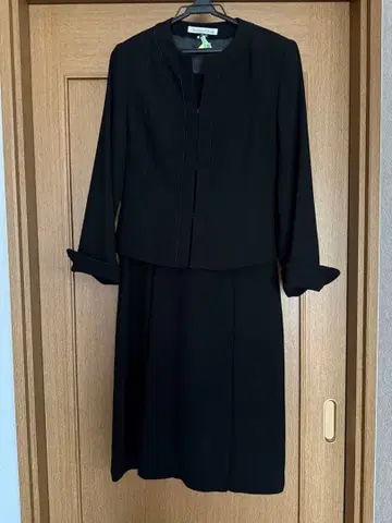 블랙 원피스 수트