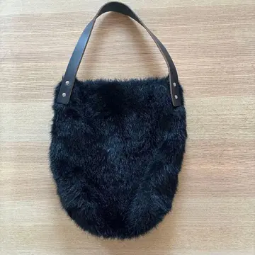 TEMBEA 블랙 인조 모피 토트백 가죽 손잡이