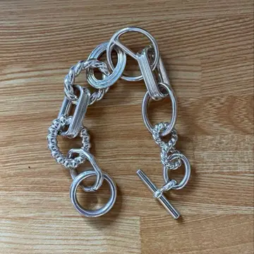 Llife BOTTON CHARM BRACELET