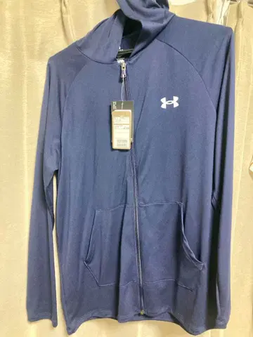 새상품 미착용/Under Armour 트레이닝 후드티 S 네이비