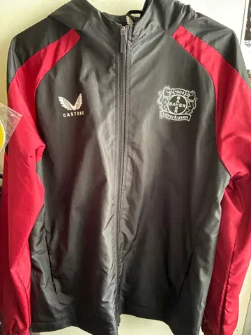 Bayer Leverkusen CASTORE 나일론 자켓