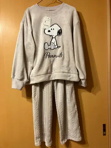 스누피 플리스 맨투맨 세트 파자마 옅은 베이지 (' )