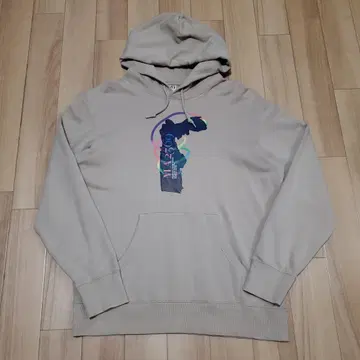 유니클로x루브르 박물관 콜라보 피터 사빌 맨투맨 풀 후드티