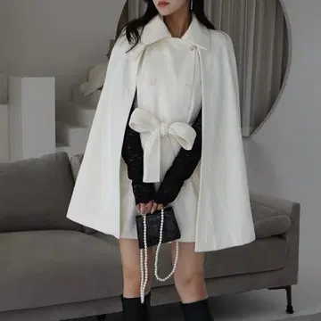 로얄 파티 케이프 코트