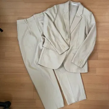 UNIQLO 감동 자켓 M, 팬츠 L 베이지 사이즈 다름