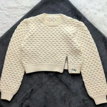 현행 완판템 bibiy sonia knit 소니아 니트 프리 아이보리