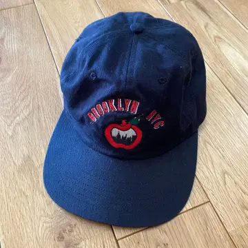 CHALLENGER 블랙 캡 BROOKLYN NYC