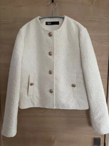 ZARA 노카라 자켓 화이트