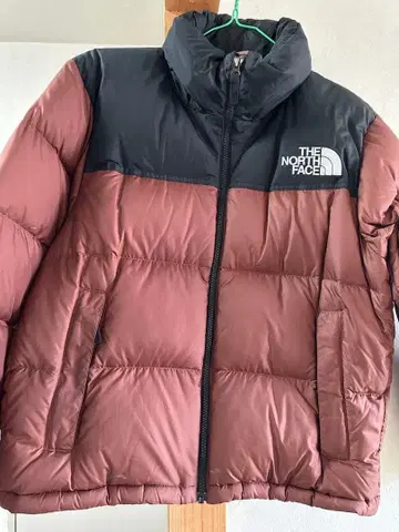 노스페이스 여성용 다운 자켓