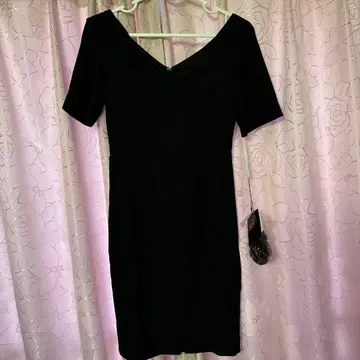 블랙 반팔 벨트 드레스