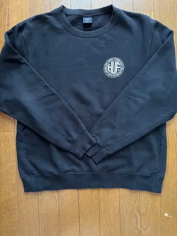 HUF 하프 블랙 맨투맨 트레이닝복 M 사이즈