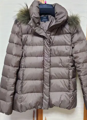 23구 다운 자켓 사이즈 38 브라운