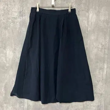 DRESKIP 플레어 스커트 심플 무지 허리밴딩 고급스러운