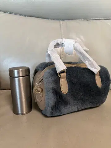 리얼 무스탕과 소가죽 핸드백 그레이 소형