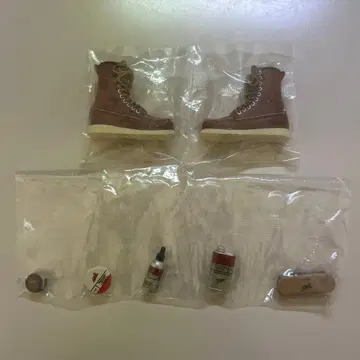 미개봉 가챠 레드윙 8인치 클래식 모크&케어 세트