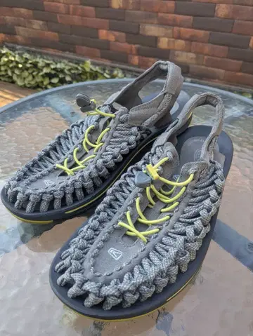 KEEN 유니크 샌들 27.5cm 킨