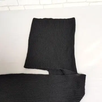 블랙 리브 넥워머 머플러