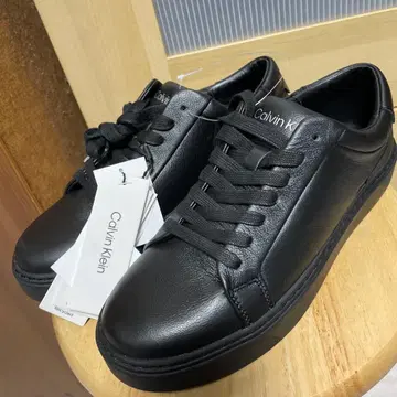 [ 새상품 ] Calvin Klein 캘빈클라인 스니커즈 블랙 25cm