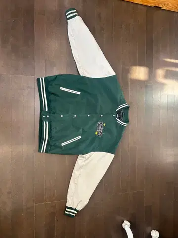 다크 그린/화이트 바시티 자켓