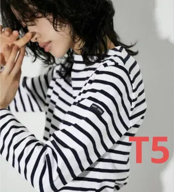 새상품급 웨쌍 네이비 x 화이트 T5 세인트 제임스