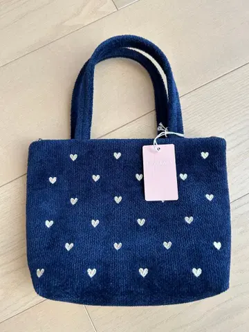 페이러 러브러리 하트 토트백