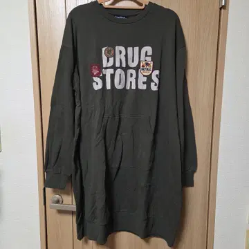 드럭 스토어즈 프린트 트레이닝 원피스 카키