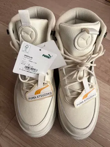 새상품 PUMA 푸마 마이라 하이컷 스니커즈 부츠 화이트