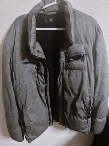 그레이 다운 자켓 지퍼 포함