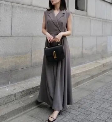 anuans 더블 새틴 테일러드 플레어 원피스 그레이 M 사이즈