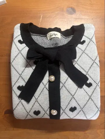 evelyn 하트 니트 스웨터