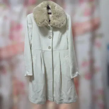 PATTERN fiona 화이트 코트